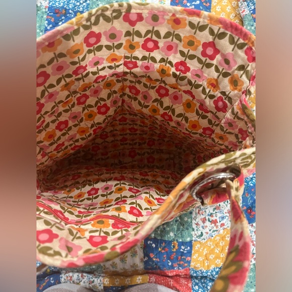￼ Vera Bradley pocketbook ￼ - Picture 3 of 3